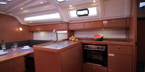 Bavaria Cruiser 37 - Black Pearl