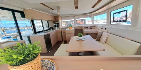 Lagoon 46 - SILVER ELLI