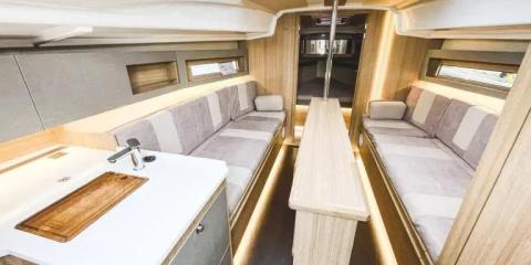 Maxus 34 - Wyspa Heleny