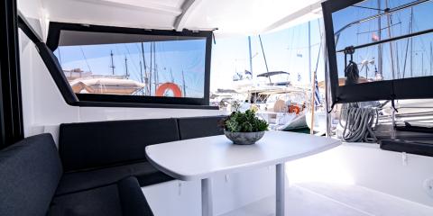 Lagoon 42 - Blue Trident