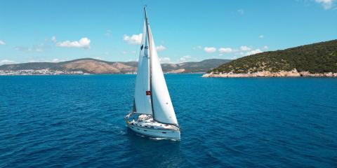 Bavaria Cruiser 40 - Spark 1