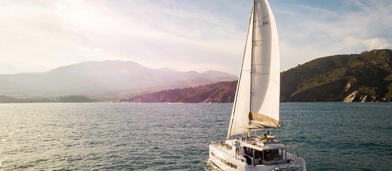 Heading for the Athlantic : Crossing onboard a Bali Catamaran