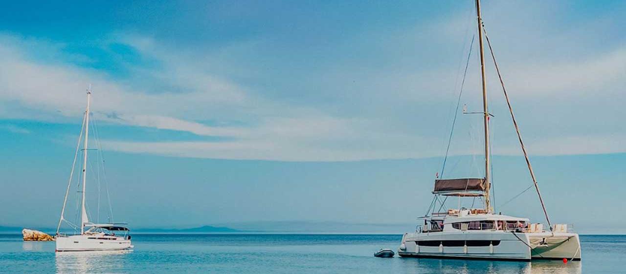 Catamarans ou monocoques : le quel choisir pour ses prochaines vacances ?
